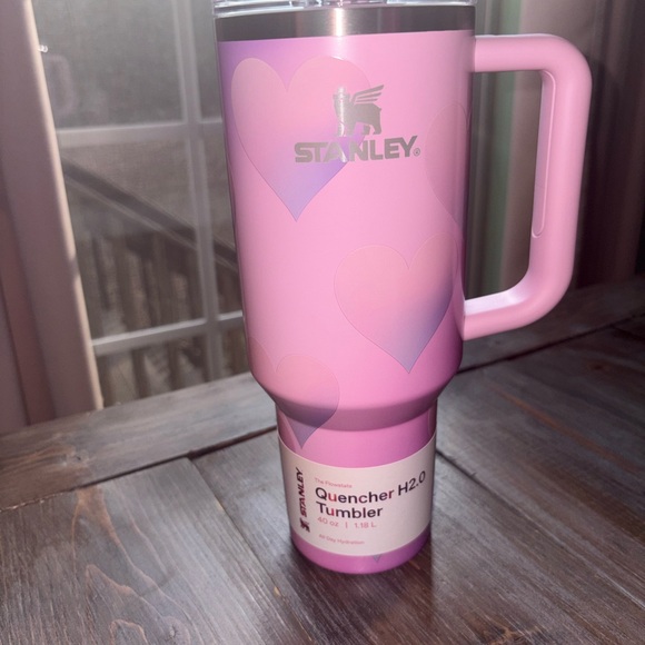 Target Stanley 40oz Tumbler Valentine's Day Powder Pink Heart Gradient NEW Cup - Picture 12 of 13